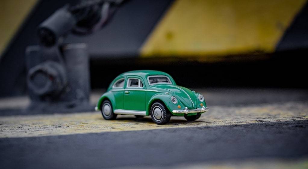 Vente d'objets anciens : estimation, brocante, enchères ou antiquaire, quelle solution choisir ?